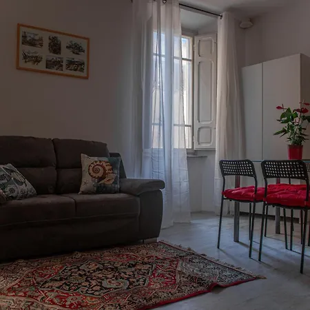 All'ombra Del Campanile Apartment Volterra