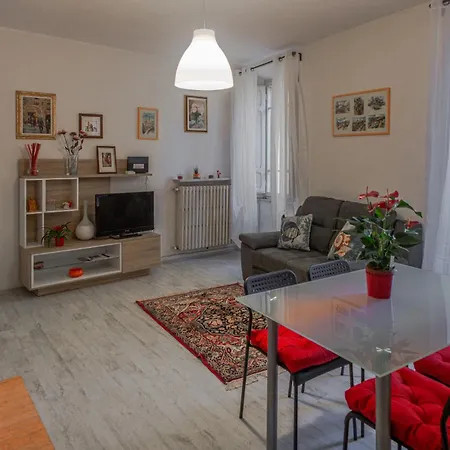 All'ombra Del Campanile Apartment